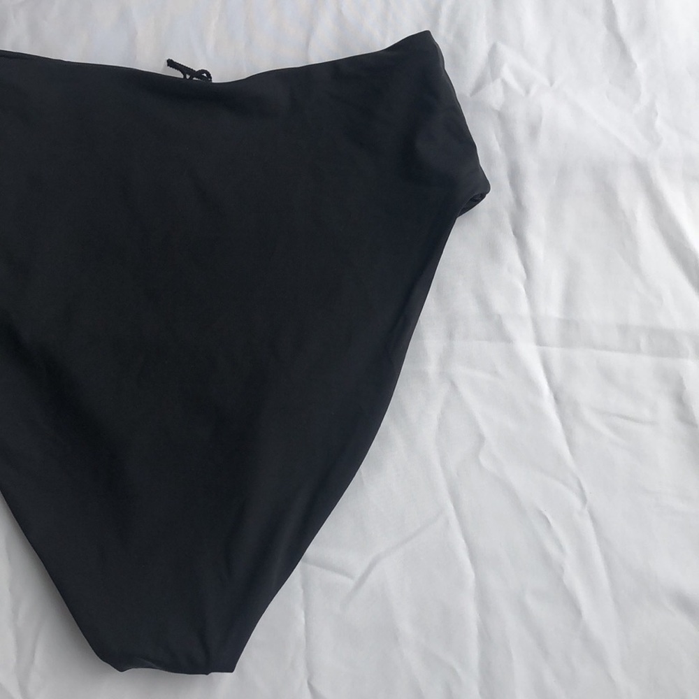 NWT Good American Classic High Waist Solid Black Bikini Bottoms Size 1 or Small - Picture 7 of 9